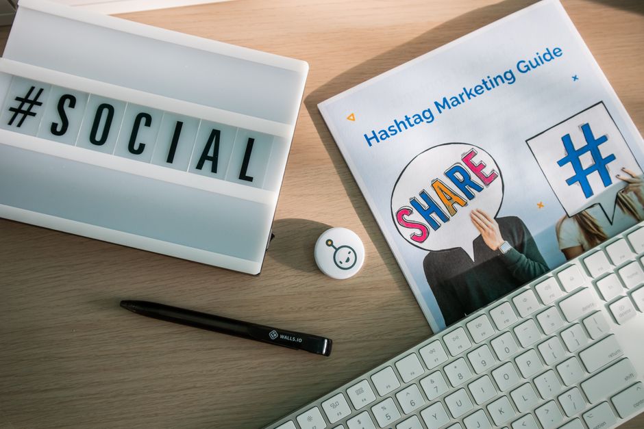 Dominasi Google: 7 Strategi Jitu Ranking 1 Lewat Artikel Blog Anda Ilustrasi strategi SEO untuk 7 Strategi Mendapatkan Ranking 1 Google Lewat Artikel Blog Website